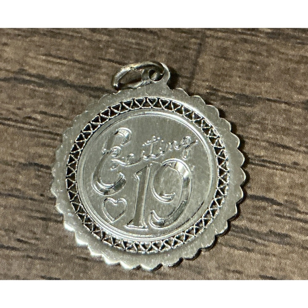 Vintage "Charming 19" Scalloped Edge Sterling Silver Disc Charm Pendant 2.46g